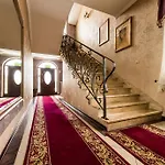Palac Akropol