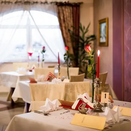 Pałac Akropol Hotel