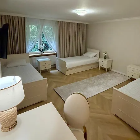 Hotel Palac Akropol