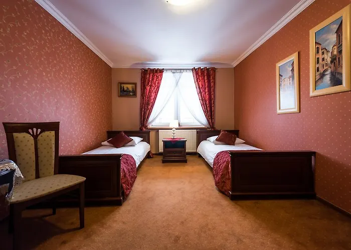 Hotell Palac Akropol 3*